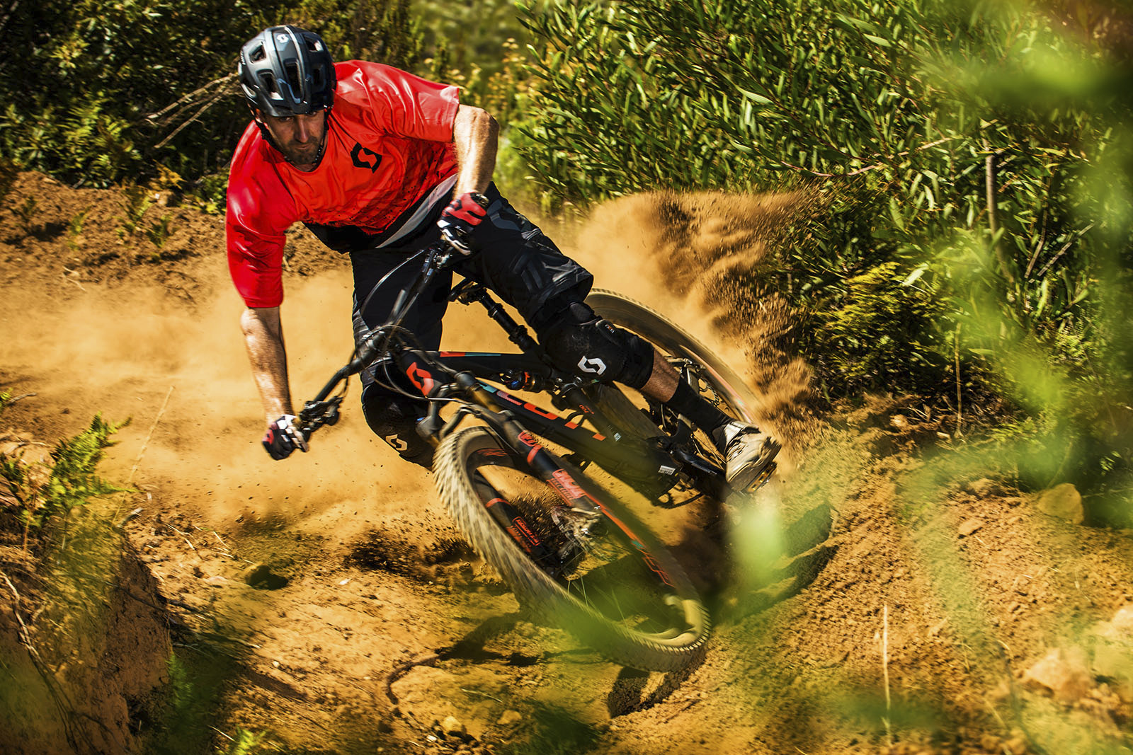 Andrew Neethling Joins SCOTT Sports