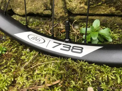 ibis cycles 738 wheels 27.5in wide tubeless