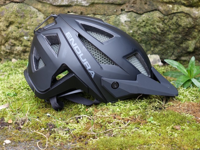 First Look: Endura MT500 Helmet