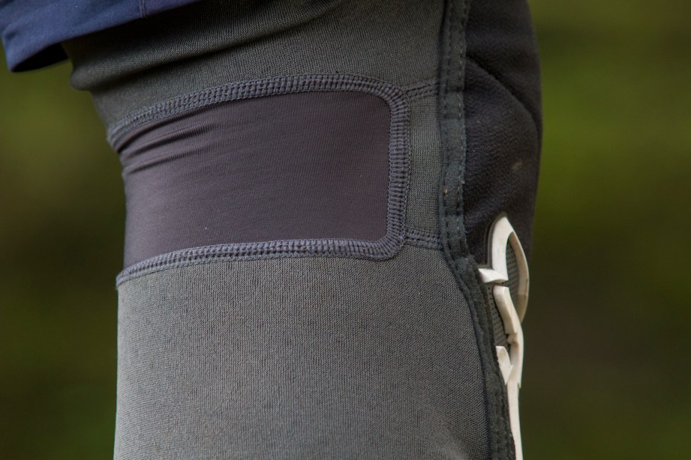 fox head launch enduro knee pads