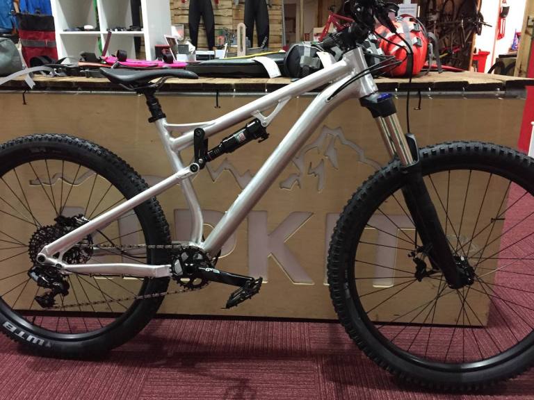 Stolen: One-Off Sonder Full Suspension Prototype