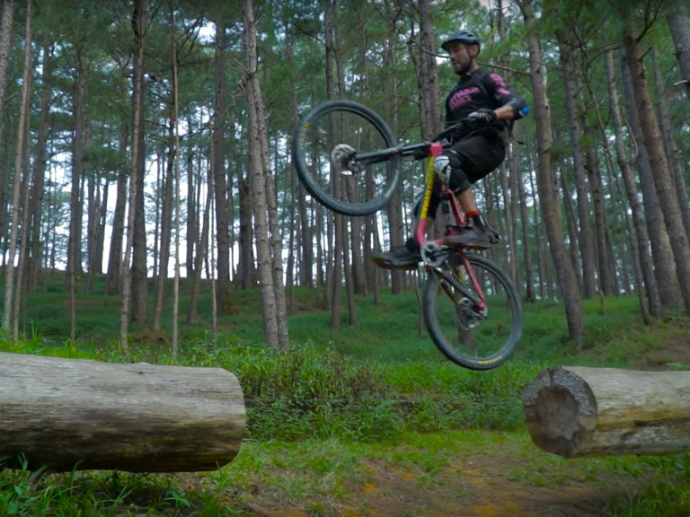 Video: Yohan Triboulat does trials+MTB