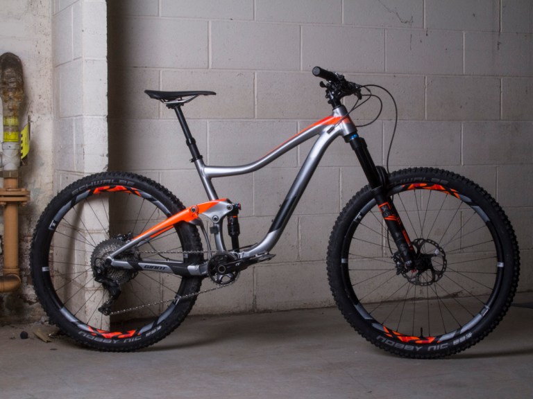 Review: Giant Trance 1