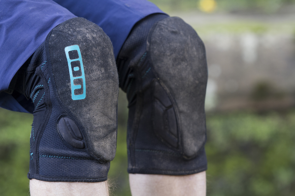 Review: ION K_Lite R Knee Pads