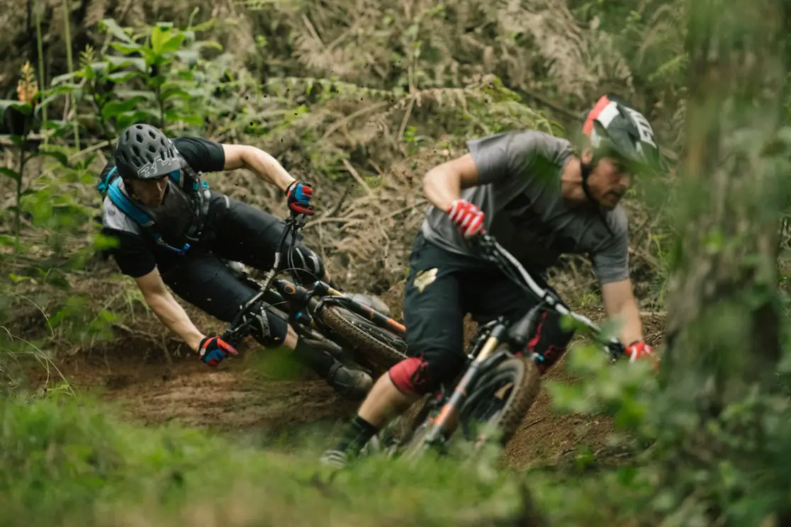 Video: Bryn & Bas Ride Reunion Island