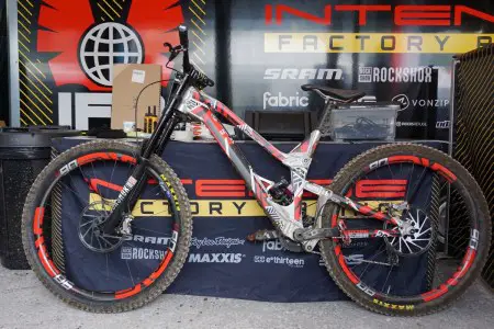 intense cycles 29er pro prototype world cup fort william jeff steber