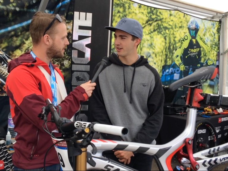 Luca Shaw’s Santa Cruz V10 29er