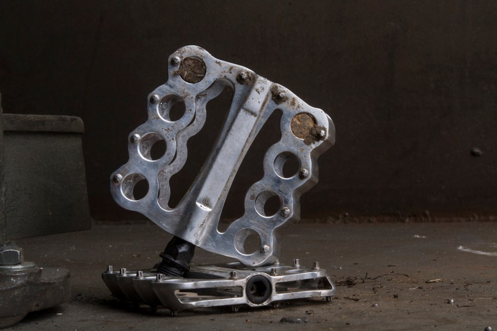 speedplay flat pedal group test issue 113 brass knuckles