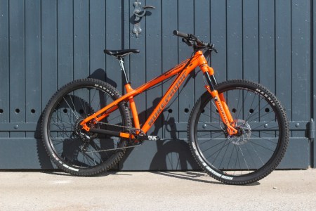 nukeproof scout 290 comp 29in hardtail manitou