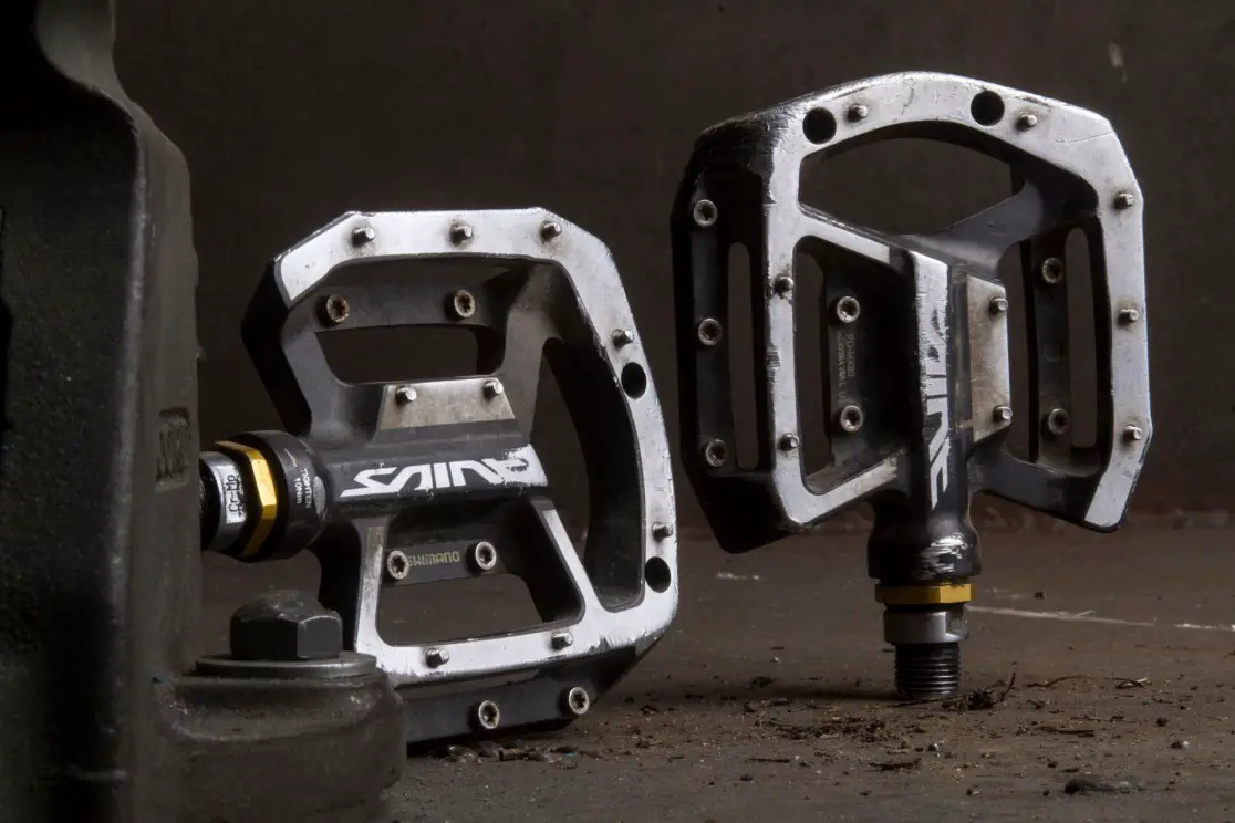 Review: Shimano Saint PD-MX80 Flat Pedals