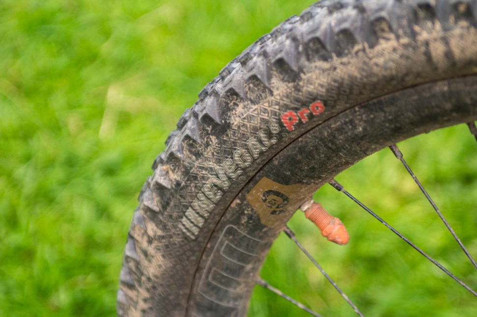 kenda tyres nevegal pro