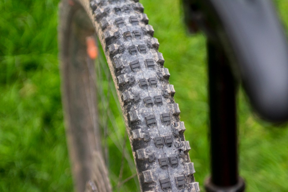 kenda tyres nevegal pro