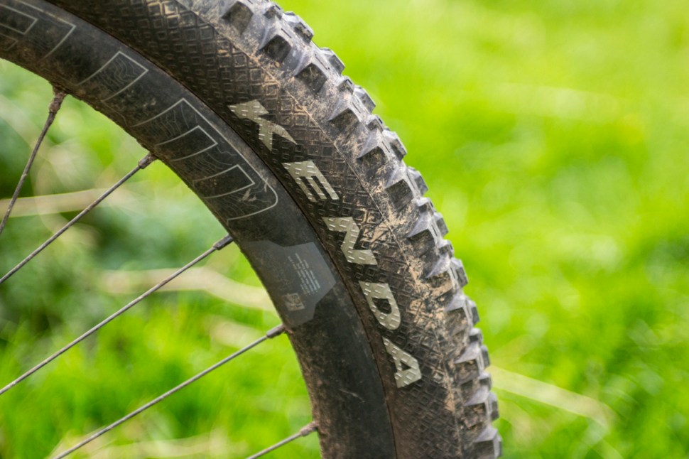 kenda tyres hellkat pro