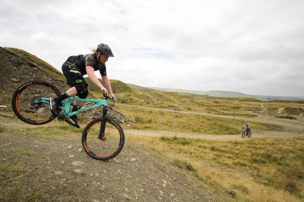 orange four rs review