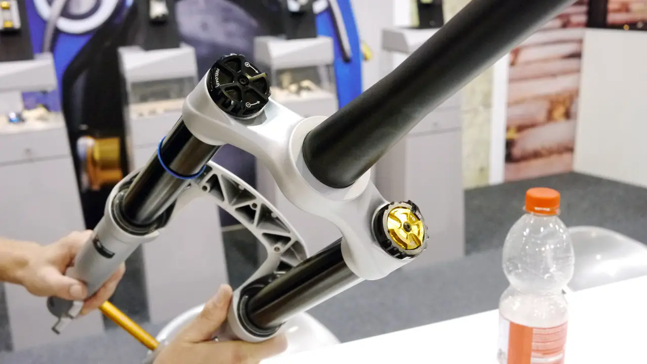 Eurobike 2017: Cane Creek Helm Coil