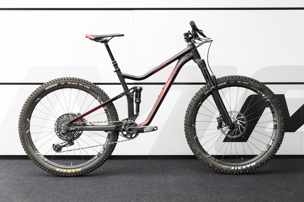 http://singletrackworld.com/wp-content/uploads/2016/05/from-race-to-trail-merida-launch-three-new-big-hardtails/