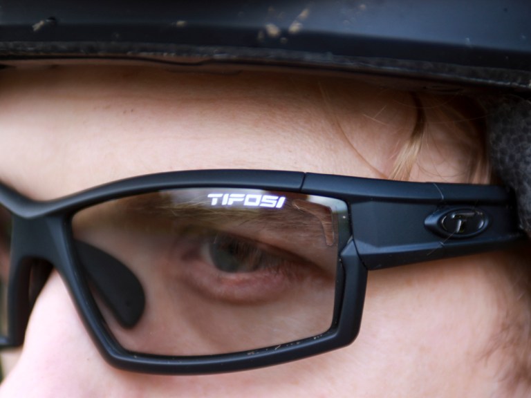 Review: Tifosi Camrock Light Night Fototec Glasses