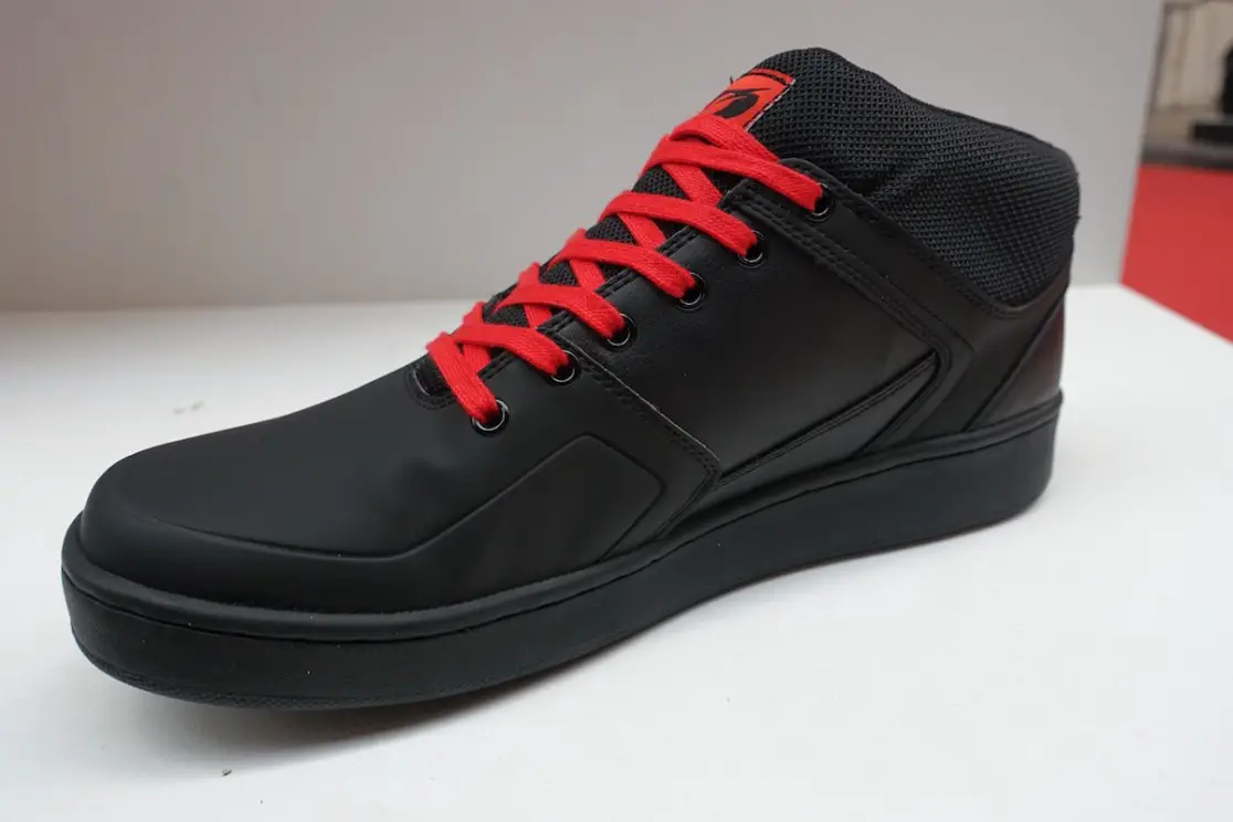 10 Flat Pedal Shoes From Eurobike