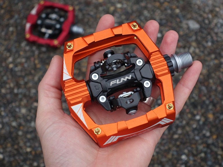 Eurobike 2017: New Ripper SPD Pedals From Funn