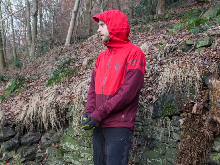 Review: ION Shell_Amp Vario Jacket
