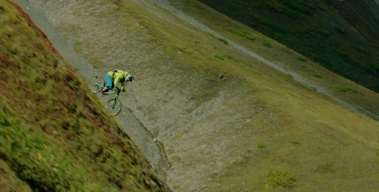 Red Bull - Riding The Tatshenshini 