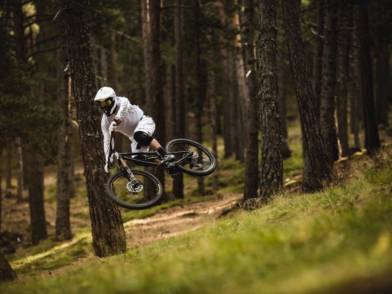 Video: Andorran “Stig” Rides The Shan No5