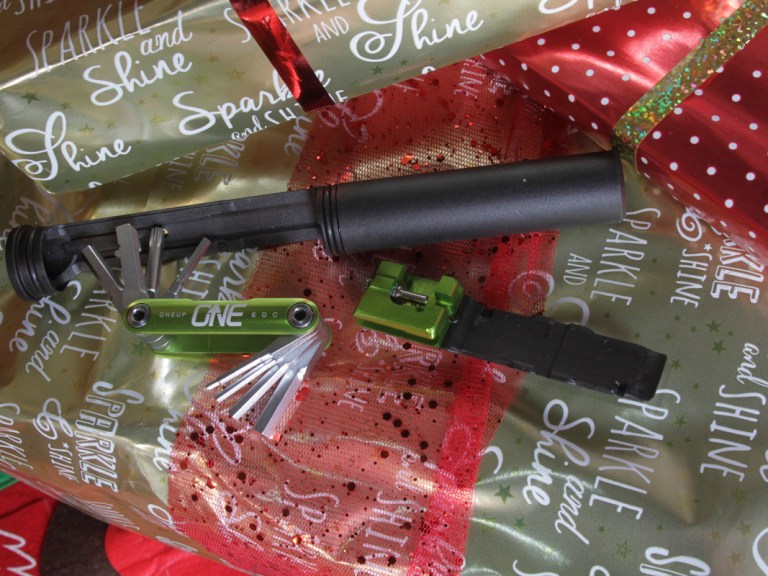 Advent Giveaway: Christmas Countdown Day 1: EDC Tool