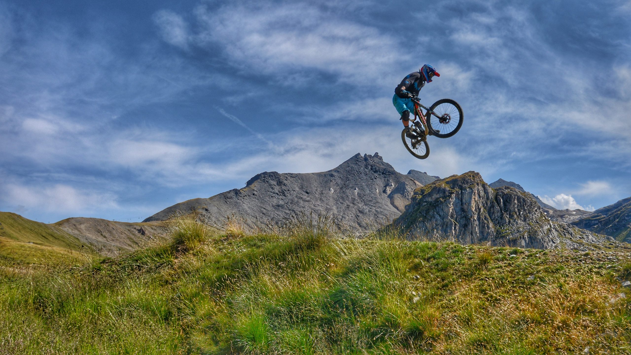 A year of air, smoke, and huge jumps – Danny Wilson’s gallery of 2017