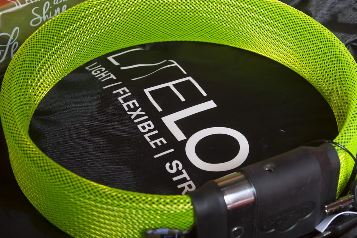 Gift Giveaway: Christmas Countdown Day 2