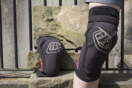 troy lee designs knee pads issue 114