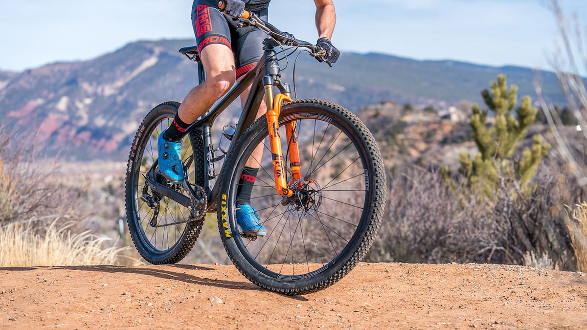 Stan’s Launches Its Lightest Rims Ever! 325g Of Carbon Race Rim.