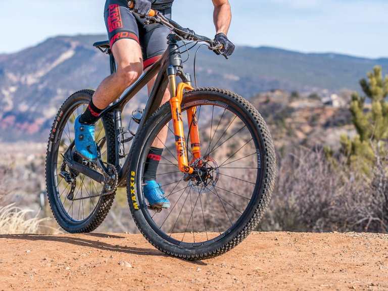 Stan’s Launches Its Lightest Rims Ever! 325g Of Carbon Race Rim.