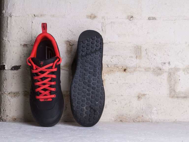 Foot Out, Flat Out – The New Specialized 2FO 2.0 Shoes Will Keep You Glued To Your Pedals