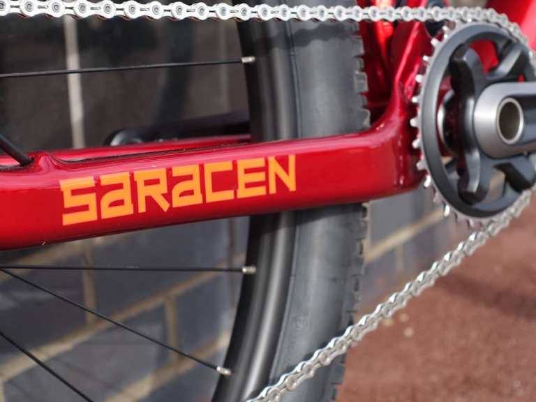 Hands On With The Brand New 2018 Saracen Traverse