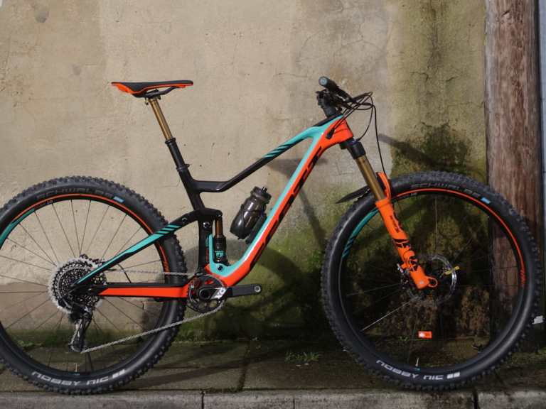 7 Reasons Why The 2018 Scott Genius 900 Tuned Is Stoking Our Fire