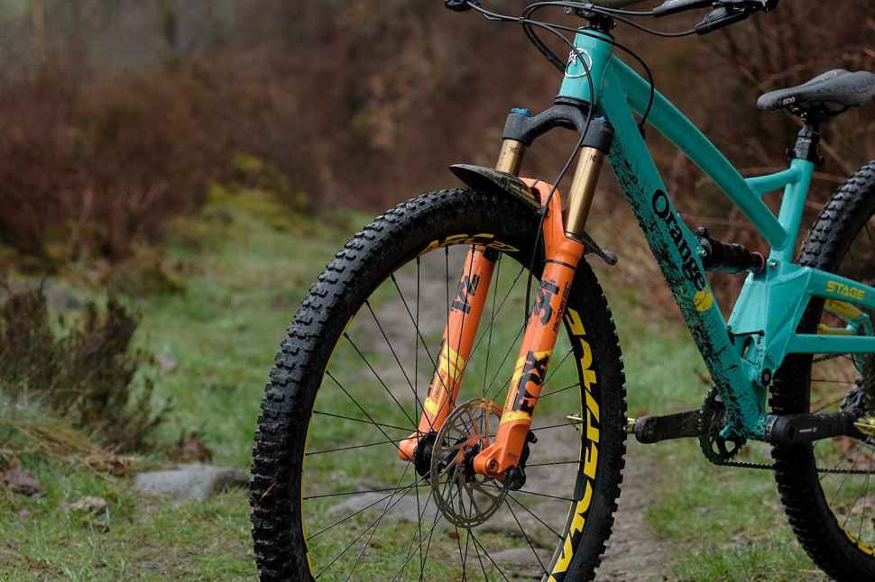 orange stage 34 sc step-cast fox float bontrager xr5