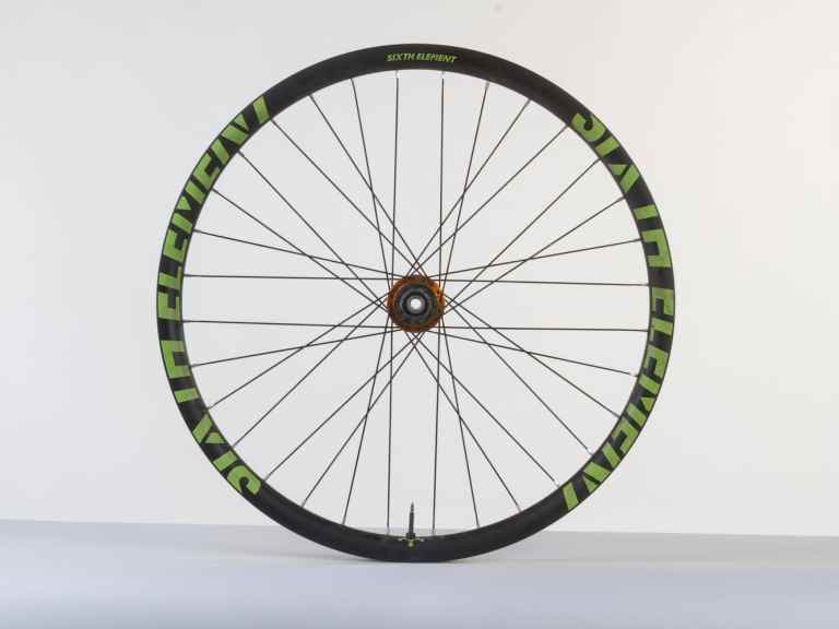 Sixth Element combines tough Asian-made carbon rims with bulletproof UK-made hubs for the Race SE 34.28 wheelset