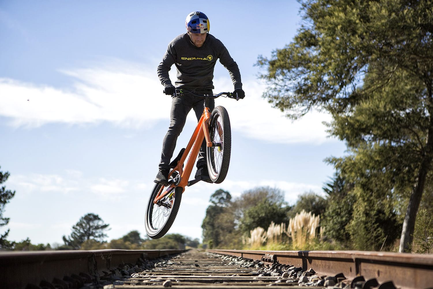 danny macaskill carbon trials bike