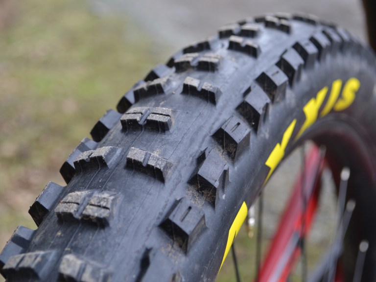 Review: You want aggressive plus tyres? We test the Minion DHR II & High Roller II 27.5×2.8in tyres from Maxxis