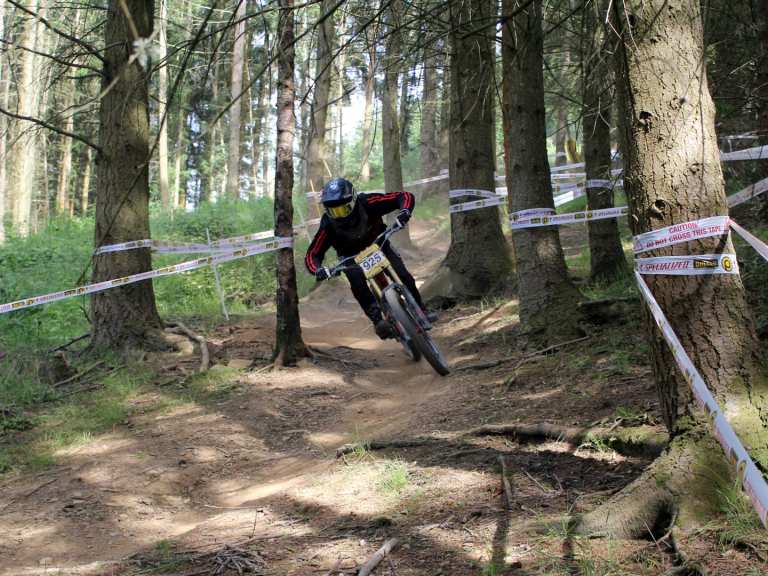 Eating Dust With #MakingUpTheNumbers – Pearce Cycles Rd 3: Bala