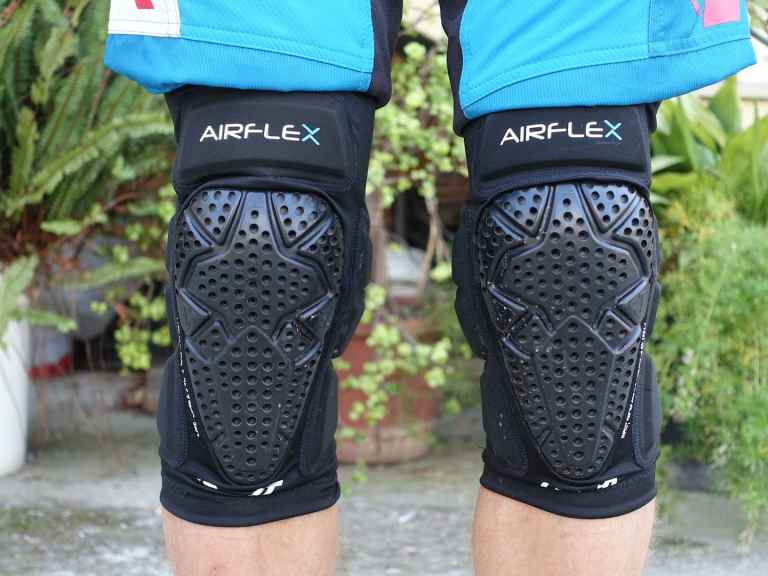 Review: Don’t like wearing bulky, uncomfortable knee pads? Leatt’s Airflex Pro is made for you