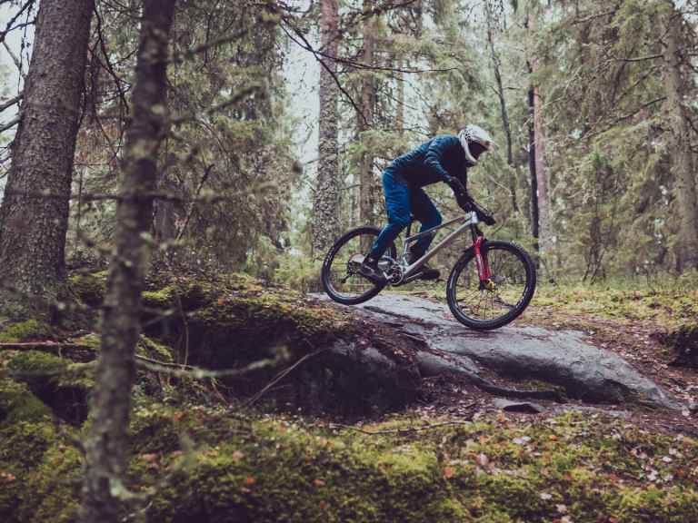 80° seat tube! Pole Stamina Pre-Sales To Start Next Week