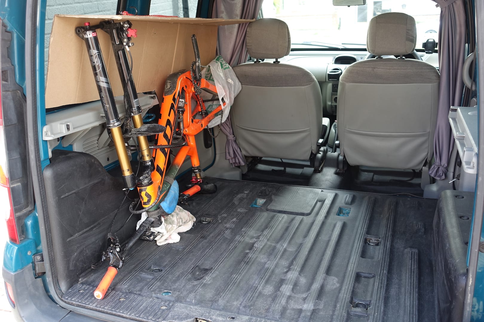 renault kangoo car scott ransom