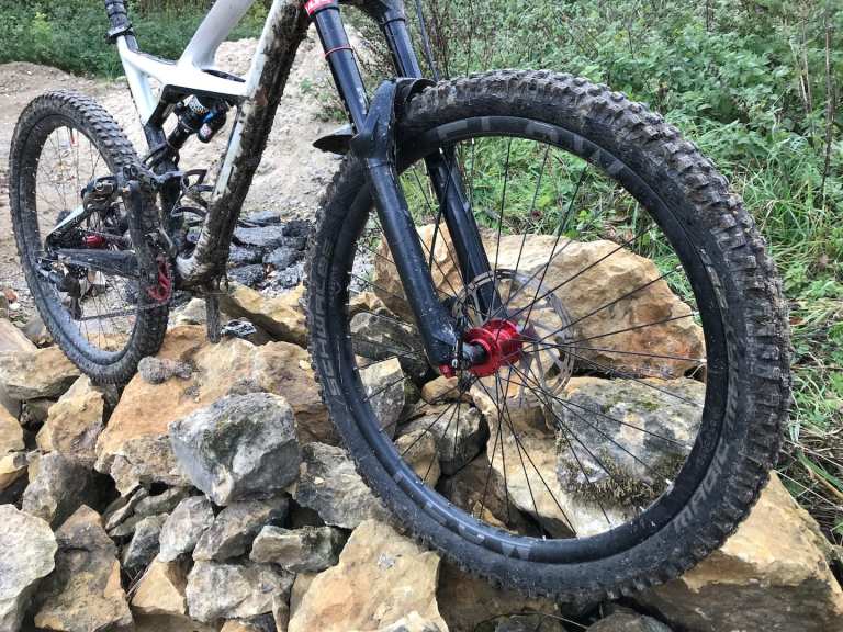 Review: Blue Flow BF37/31 All Mountain Carbon Wheels