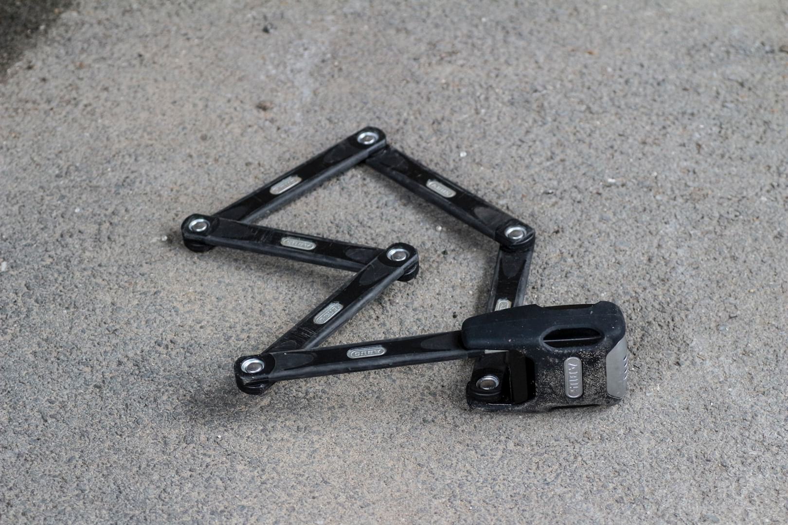 abus lock charlie the bikemonger singletrack magazine