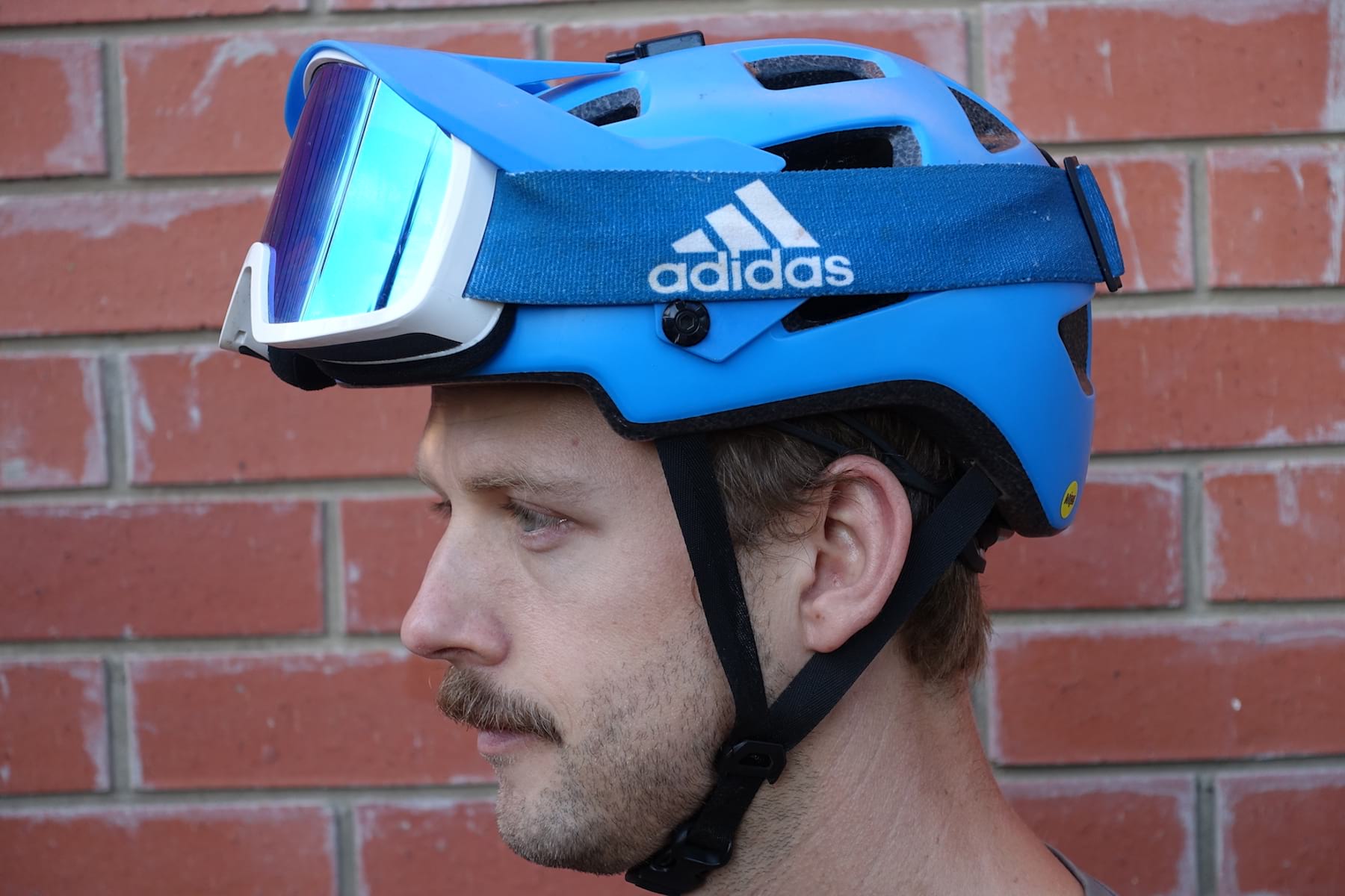 giant rail sx helmet mips goggle wil adidas