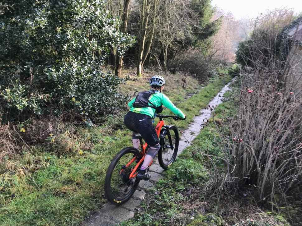 camelbak chase vest backpack hydration