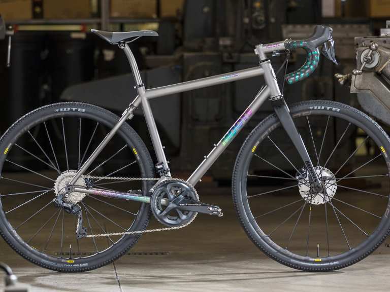 Friday bike lust: The new Moots Routt YBB revisits the softail