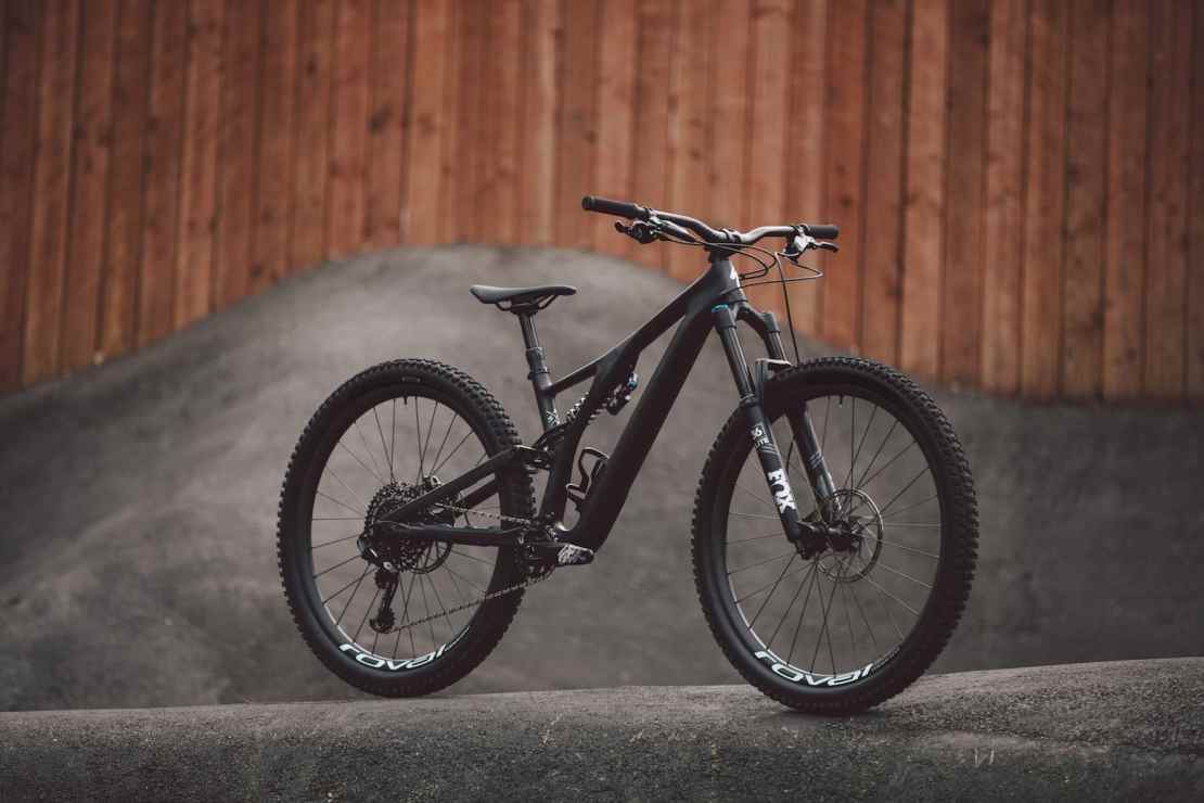 Specialized Launches The Outrageous Stumpjumper EVO In Carbon Fibre