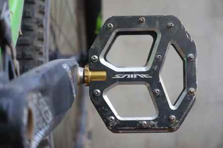 shimano saint m828 flat pedal
